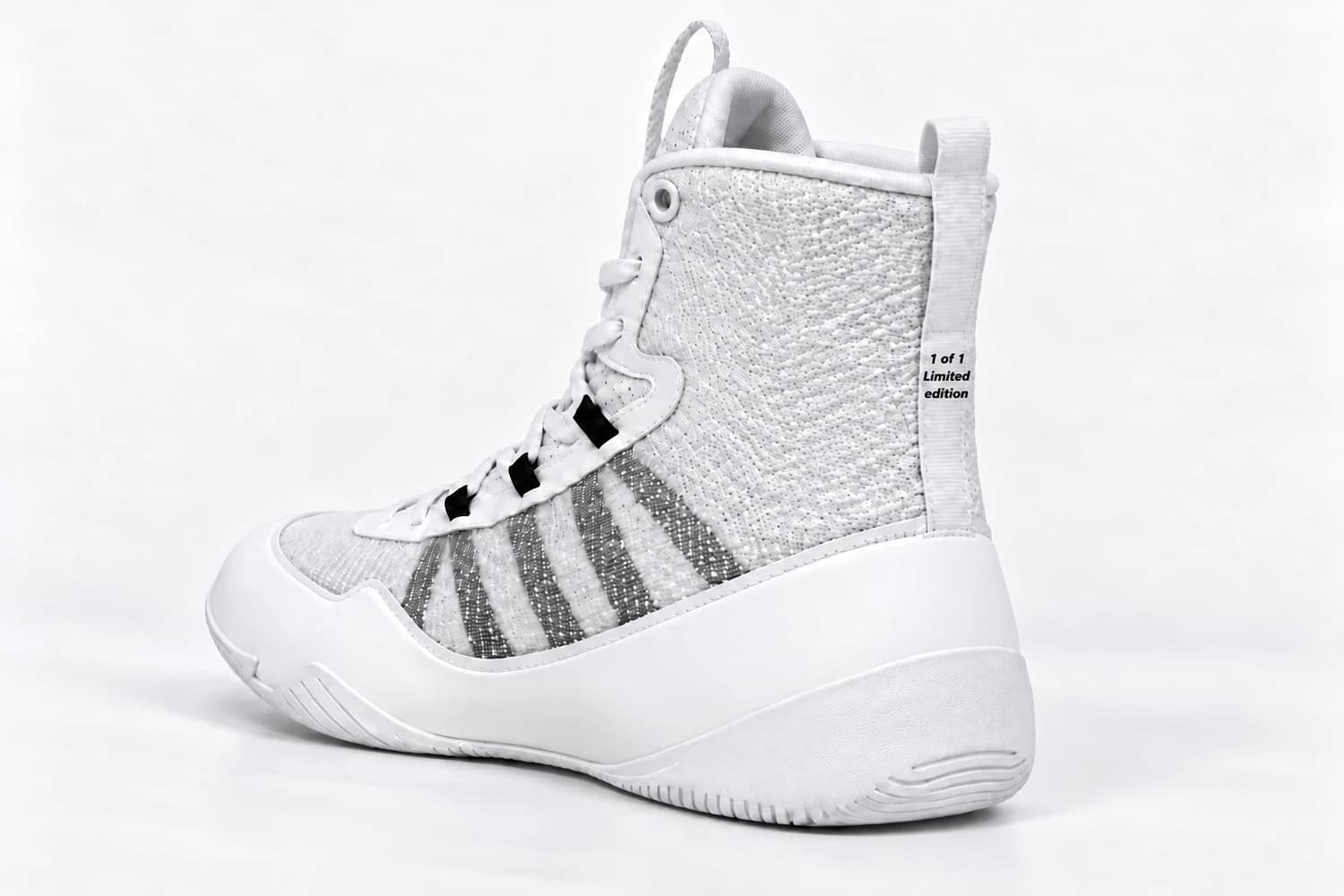 Rear design view of the white SAEE boxing shoes